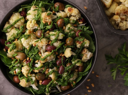 Σαλάτα με ψητό κουνουπίδι