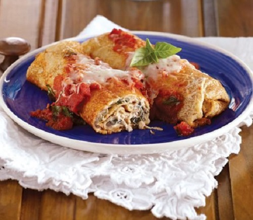 Κρέπες με πικάντικο κιμά, σπανάκι και τυρί κρέμα