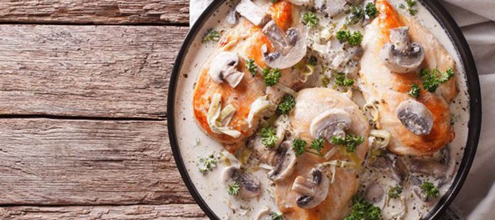 Κοτόπουλο αλά κρεμ με μανιτάρια