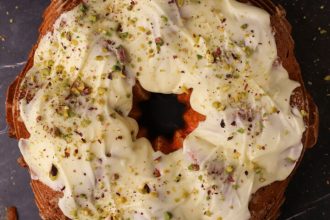 Κέικ με αποξηραμένα φρούτα