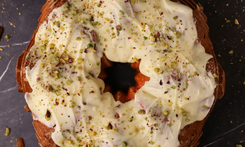 Κέικ με αποξηραμένα φρούτα