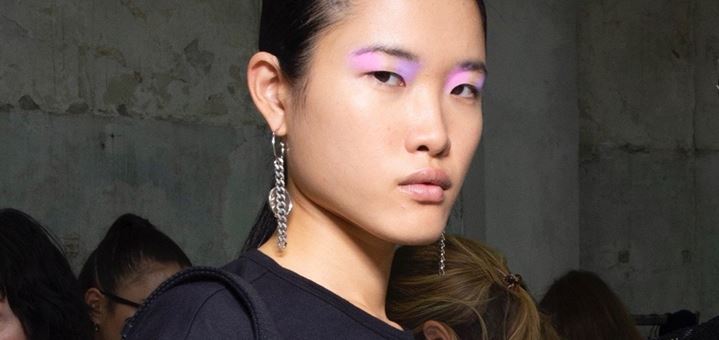 Pastel gothic: Αυτή είναι η νέα τάση στο μακιγιάζ