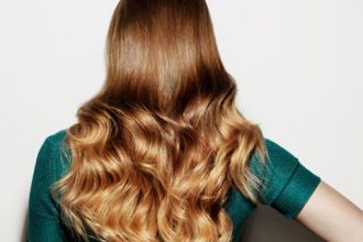 Αυτές είναι οι τροφές που θα σας χαρίσουν δυνατά και λαμπερά μαλλιά!