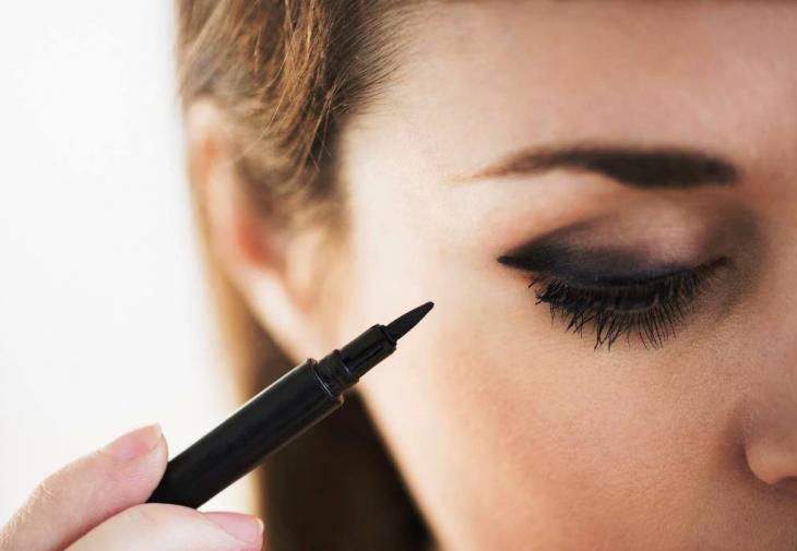 3 τεχνικές για άψογο cat eye makeup που πρέπει να δοκιμάσεις