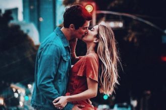 Γιατί δε σε φλερτάρουν οι άντρες; Σου έχω 4 βασικούς λόγους