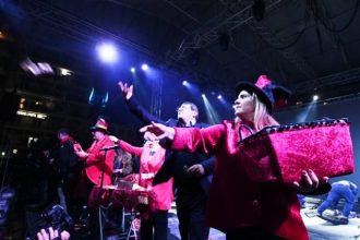 Γεύση σοκολατοπόλεμου και Πατρινού Καρναβαλιού στον ΑΝΤ1 στην έναρξη του Τριωδίου