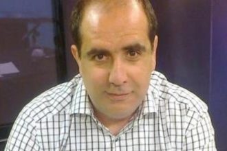 Η Εφορία παρακολουθεί καταθέσεις- αναλήψεις και καλεί για εξηγήσεις