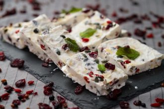 Μπάρες γιαουρτιού με superfoods