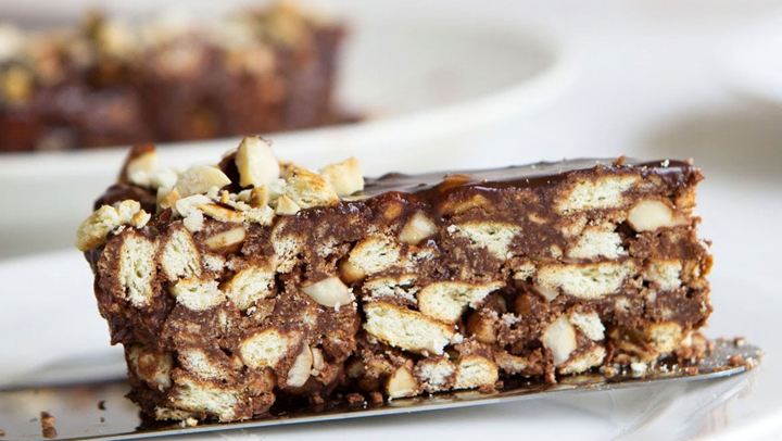 Λαχταριστές μπάρες με κρέμα φουντουκιού χωρίς ψήσιμο