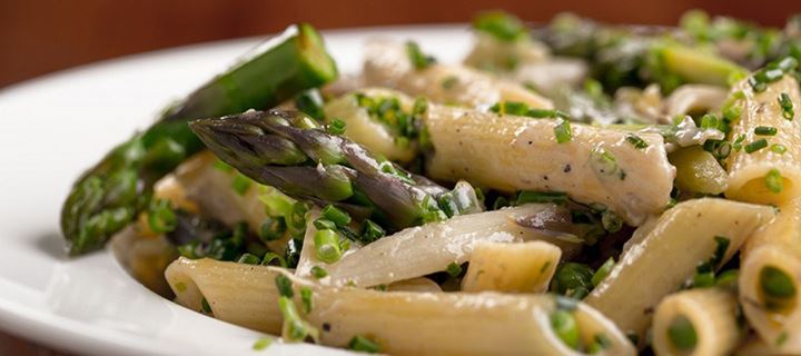 Πένες με αρακά