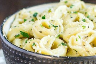 Τορτελίνια με σάλτσα γιαουρτιού