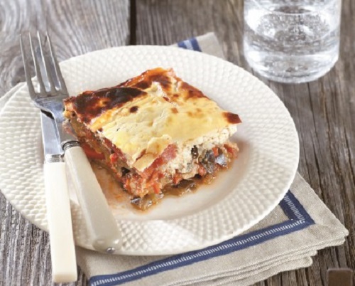 Μελιτζάνες στον φούρνο με γιαούρτι και τυριά