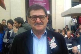 Γιατί ο Κώστας Πελετίδης έγινε έξω φρενών στη Μεγάλη Παρέλαση του Πατρινού Καρναβαλιού