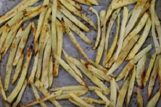 Πατάτες φούρνου σαν «τηγανητές»