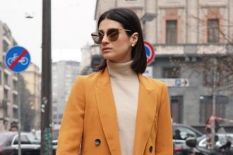 Αυτό είναι το στιλιστικό τρικ που επαναλαμβάνουν οι πιο κομψές γυναίκες σε κάθε εβδομάδα μόδας
