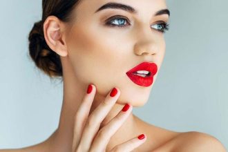 Το λάθος που κάνετε όταν ανανεώνετε το κραγιόν σας