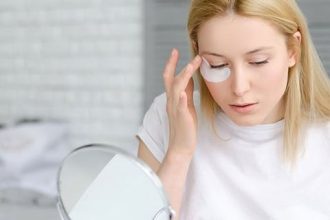 Αυτές είναι οι τροφές που θα εξαφανίσουν τους μαύρους κύκλους σου