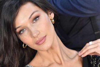 Πώς να αφαιρέσετε εύκολα την αδιάβροχη μάσκαρα από τα μάτια σας