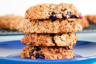 Πεντανόστιμα μπισκότα βρώμης με φυστικοβούτυρο