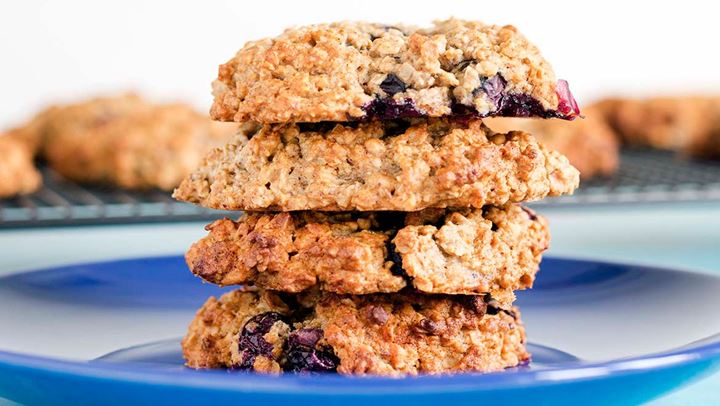 Πεντανόστιμα μπισκότα βρώμης με φυστικοβούτυρο