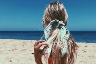 DIY: Φυσικό ξανθιστικό μαλλιών για να αποκτήσεις ανταύγειες χωρίς να κάνεις βαφή