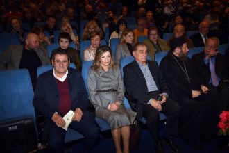 Κώστας Πελετίδης & Βίβιαν Σαμούρη στην εκδήλωση της χορωδίας του Ορφέα