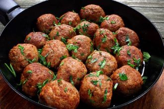 Αφράτα κεφτεδάκια για όλη την οικογένεια