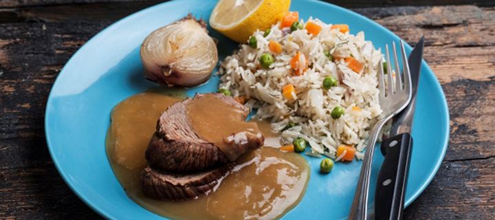 Μοσχαράκι λεμονάτο με ρύζι