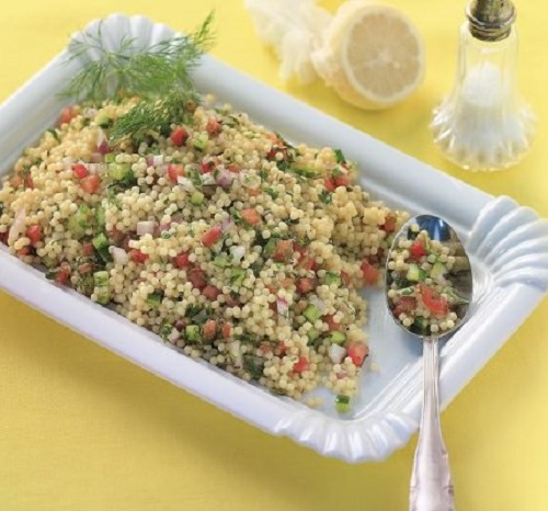 Σαλάτα με κουσκουσάκι και καλοκαιρινά λαχανικά