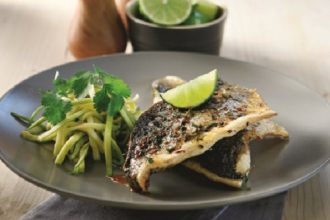 Φιλέτα τσιπούρας με κόλιανδρο και λάιμ