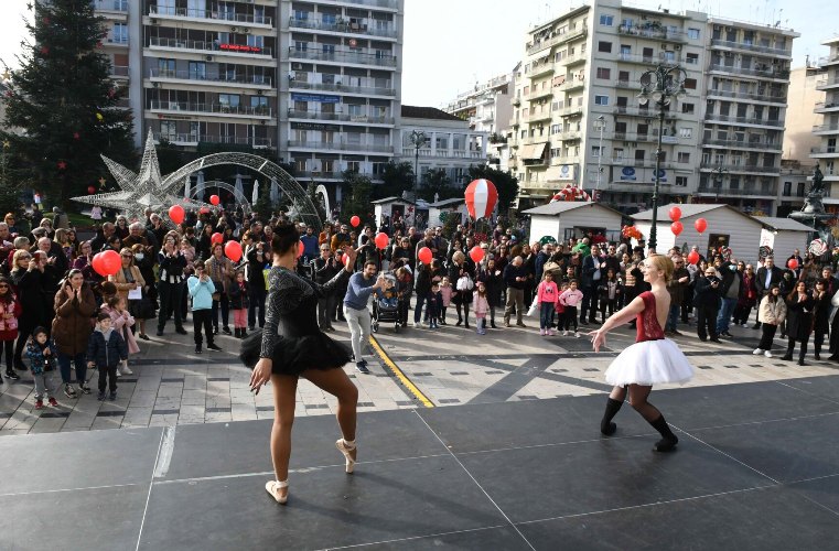 Πώς αποχαιρέτισε η Πάτρα το 2022