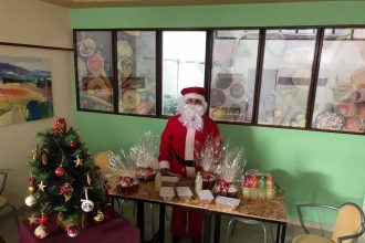 ΤΟ ΦΩΤΕΙΝΟ ΑΣΤΕΡΙ: «Τα παιδιά πρέπει να γελάνε και όχι να πεινάνε» - Οι εθελοντές έκαναν το σλόγκαν πράξη