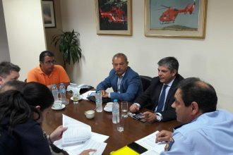 Ο Παπαθεοδώρου στην... Πυροσβεστική - ΔΕΙΤΕ ΦΩΤΟΓΡΑΦΙΕΣ