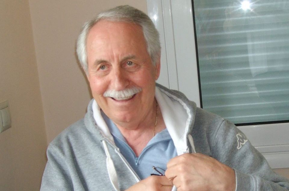 Μην τον τσιγκλάτε...