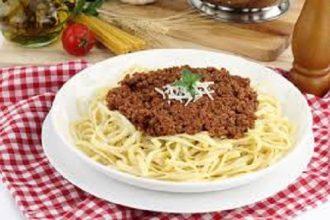 Μακαρονάδα με κιμά κλασική
