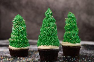 Cupcake χριστουγεννιάτικο δέντρο