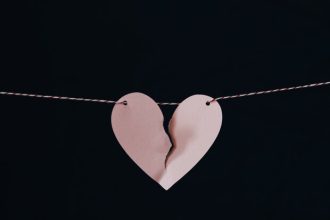 Ποια ζώδια απατούν πιο εύκολα; Σου έχουμε τη λίστα