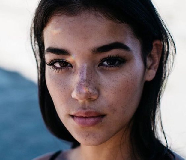 Μυστικά για να μειώσεις πανάδες και φακίδες με υλικά που έχεις στο σπίτι σου