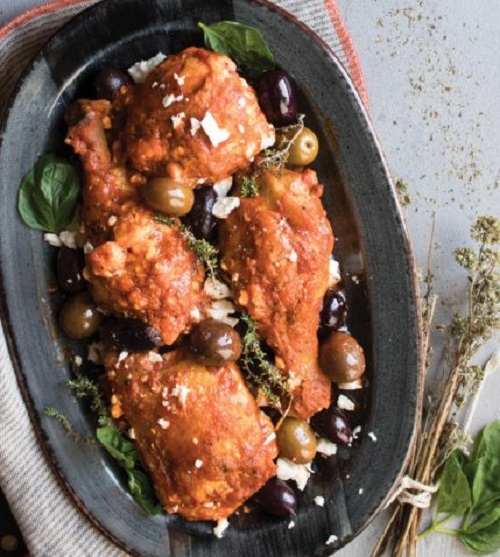 Κοτόπουλο με ελιές και φέτα