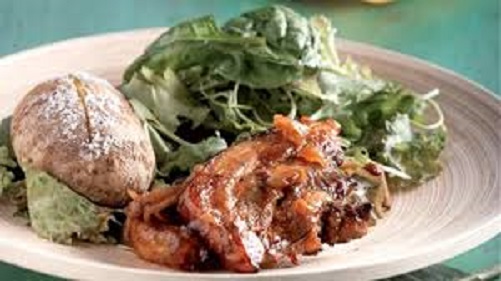 Χοιρινά παϊδάκια με μυρωδικά και ρούμι