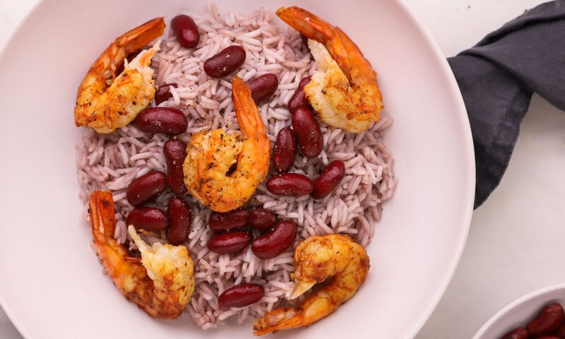 Γαρίδες με ρύζι και κόκκινα φασόλια