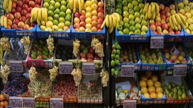 Ποια είναι τα λαχανικά και φρούτα με τα περισσότερα φυτοφάρμακα