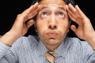 Το στρες φουντώνει τα δερματικά προβλήματα