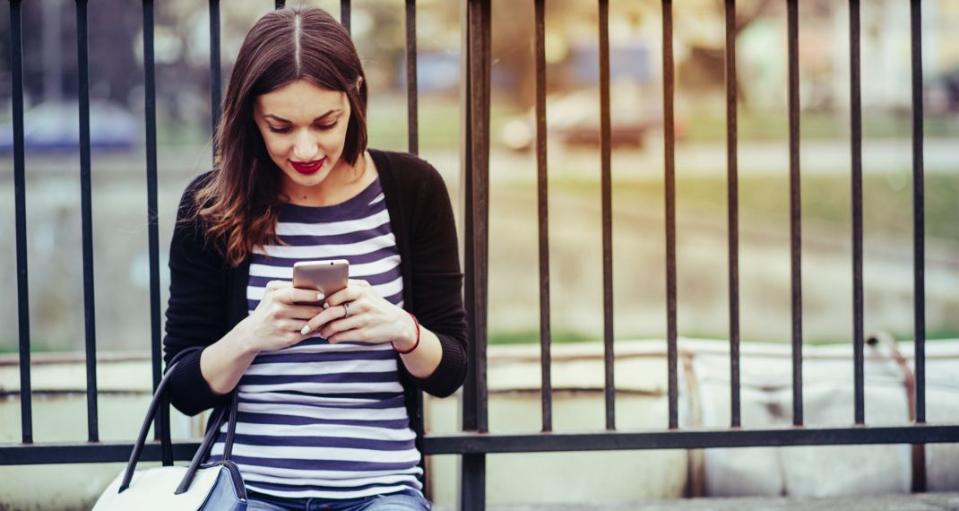 Να τον πάρω τηλέφωνό πρώτη ή να περιμένω;