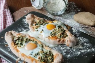 Σπιτικό πεϊνιρλί με αυγά για ατελείωτη απόλαυση