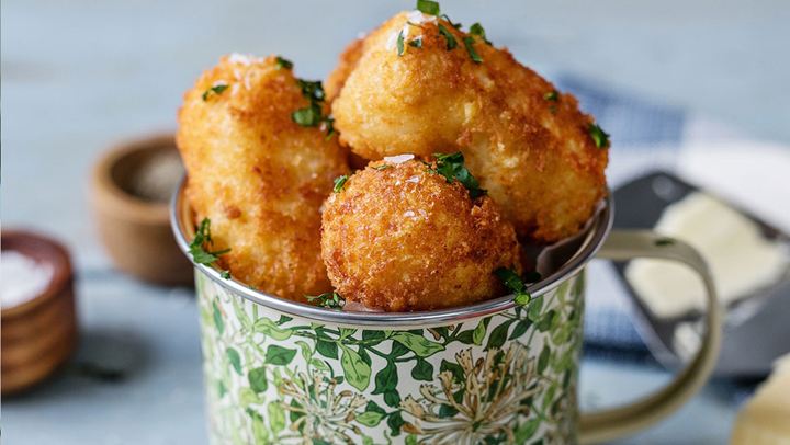 Λαχταριστές πατατοκροκέτες με τυρί!