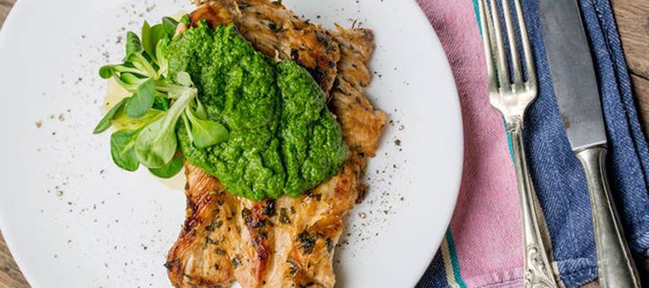 Κοτόπουλο με σάλτσα πέστο