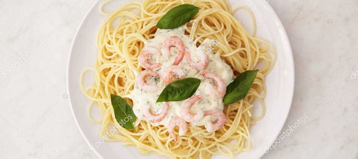 Σπαγγέτι με λευκή σάλτσα κόκκινης πιπεριάς!