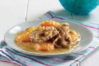 Μοσχαράκι κρασάτο με ξερά βερίκοκα