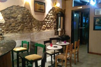 "Β-άκρως": Το ραντεβού μας με την πραγματική λαϊκή διασκέδαση